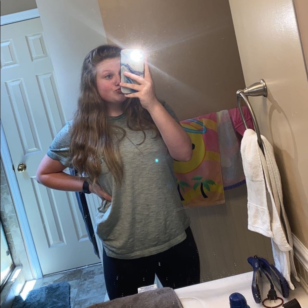 Meet your Posher, Victoria